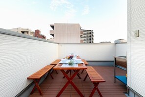 Outdoor dining - Free additional people Capacity 12 people Newly / Osaka Ōsaka (Osaka)