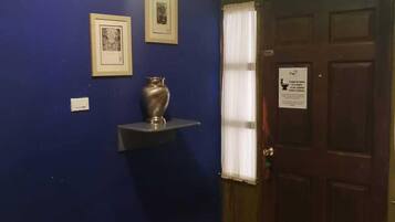 Habitación cuádruple estándar | Wifi gratis y ropa de cama