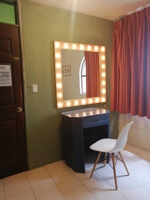 Standard Room | Free WiFi, bed sheets