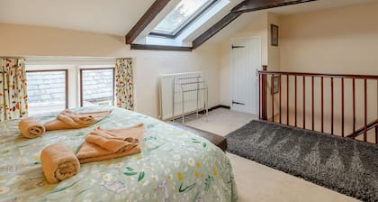 Orchard Cottage - UK30437