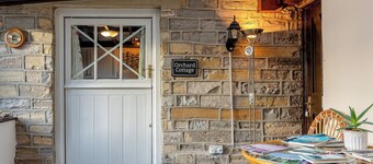 Orchard Cottage - UK30437