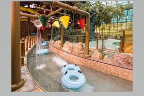 Indoor pool, outdoor pool - TOP OF MOUNTAIN VIEWS Smokey Mtn retreat with amenities a motel doesn't offer (Gatlinburg)