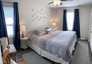 3 Schlafzimmer, Zimmersafe, Schreibtisch, Bügeleisen/Bügelbrett