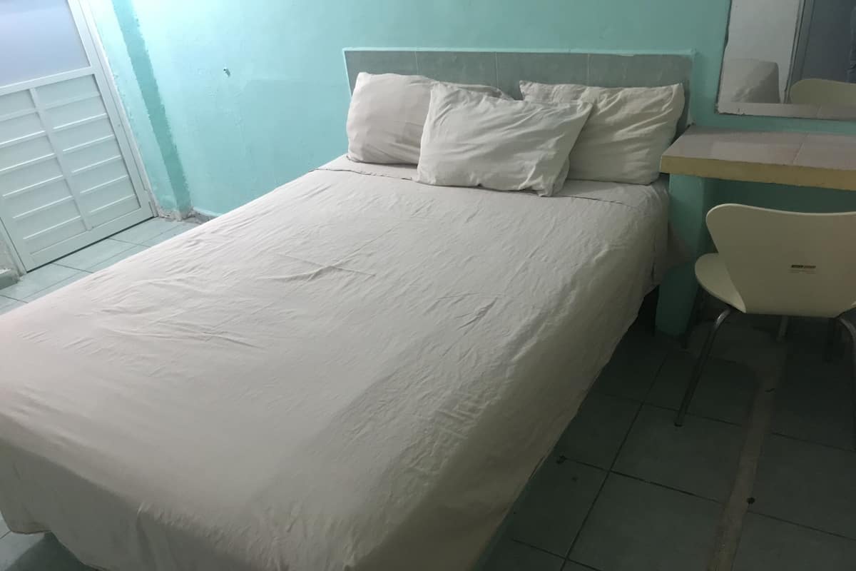 Kamar Standar | Seprai linen