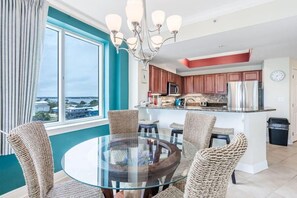Condo, Multiple Beds (Crystal Tower 609) | Dining