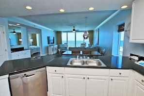 Condo, Multiple Beds (San Carlos 409) | Private kitchen