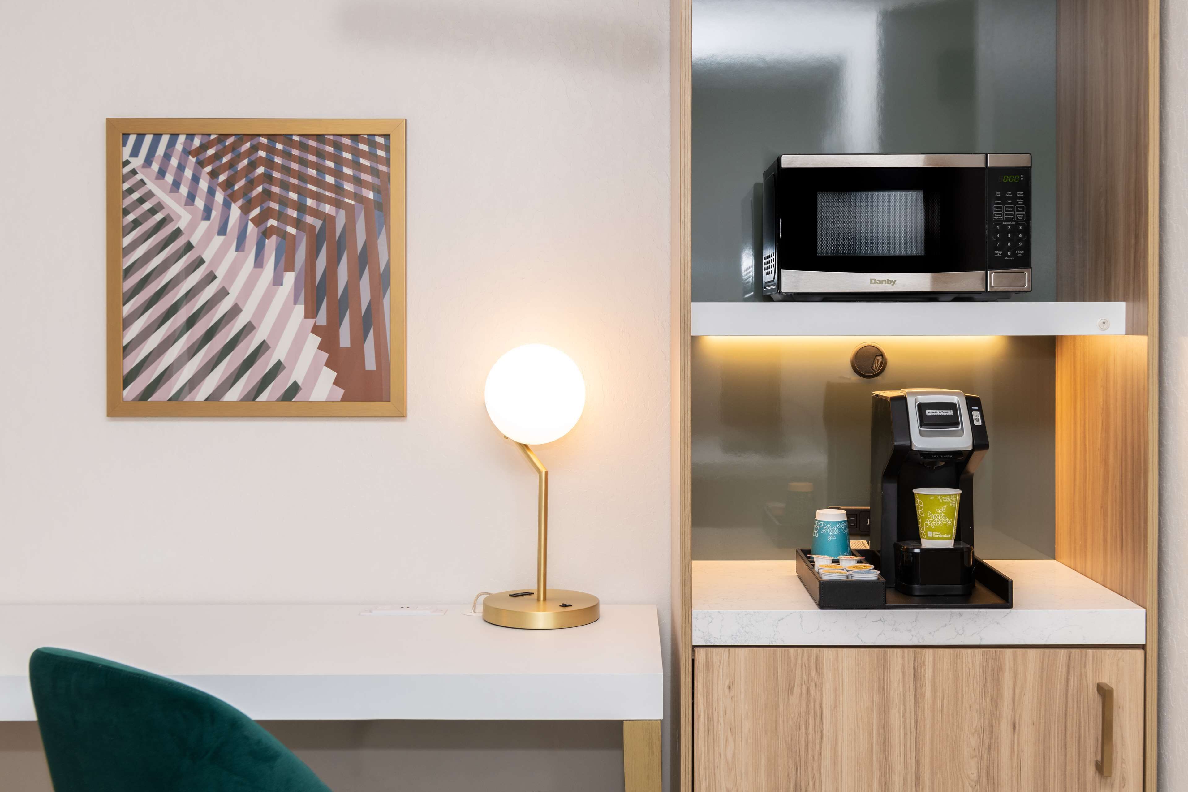 in-room safe, desk, laptop workspace, blackout curtains