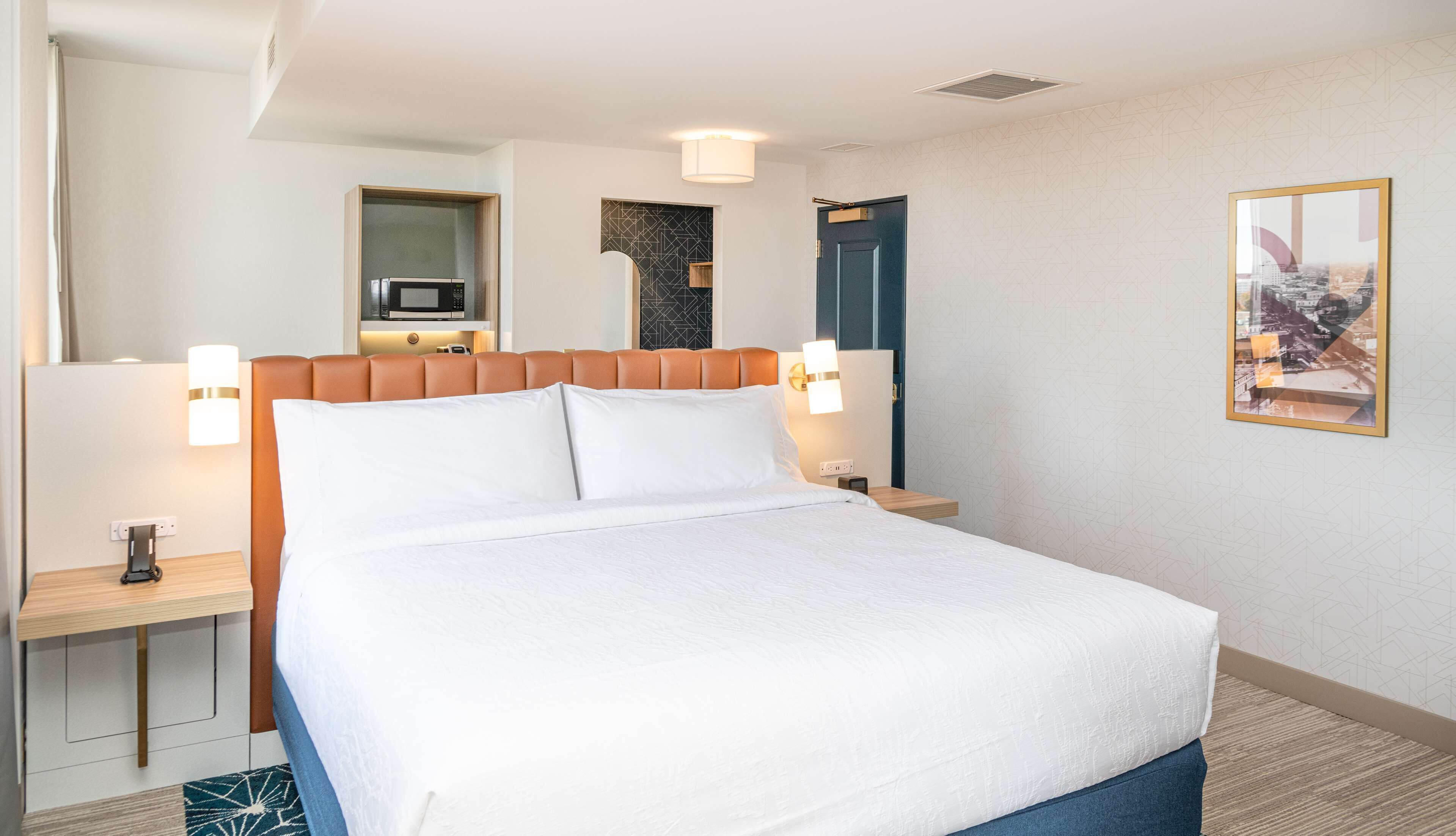 In-room safe, desk, laptop workspace, blackout curtains