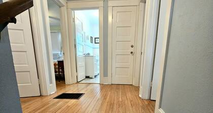 Charming, Bright & Airy Beach House, Best LOCATION! The Pines in North Rehoboth