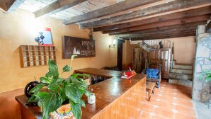 Reception - Hotel de Cervantes (San Sebastian del Oeste)