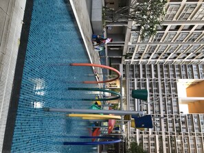 Piscine couverte, piscine extérieure