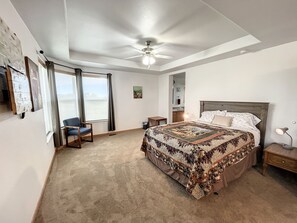 4 chambres, fer et planche à repasser, Wi-Fi gratuit, draps fournis