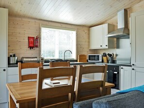 Dishwasher - 2 bedroom accommodation in Burnside Park (Burnside Park)
