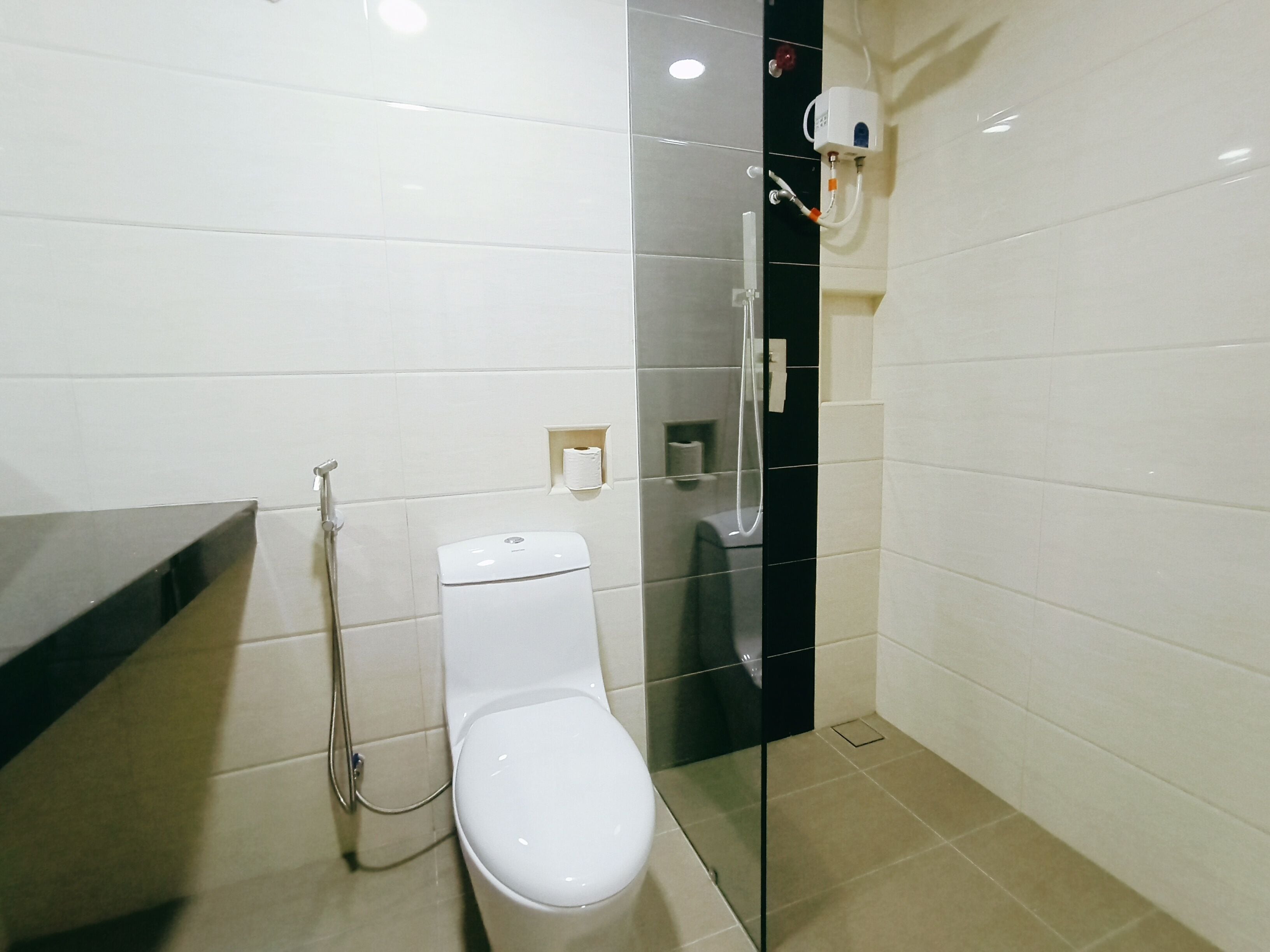 premium king | bathroom | shower, rainfall showerhead, free toiletries, hair dryer