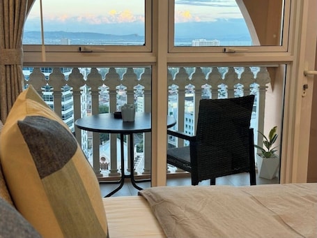 Wifi gratis y ropa de cama