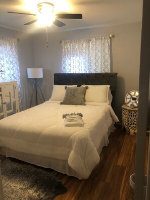 2 camere, ferro/asse da stiro, Wi-Fi, lenzuola