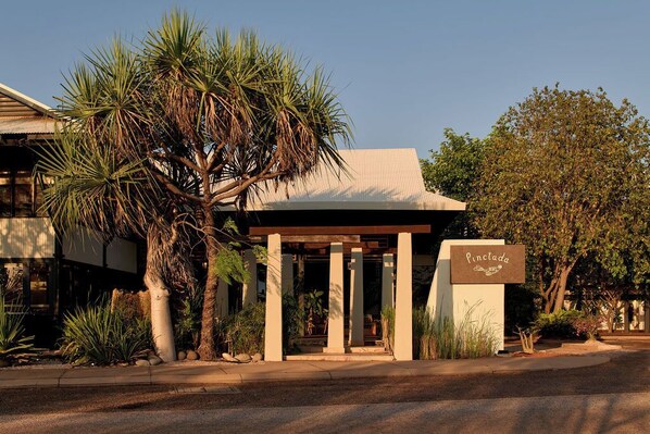 Exterior - Pinctada Hotel Broome (Cable Beach)