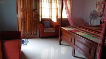 1 bedroom, iron/ironing board, WiFi