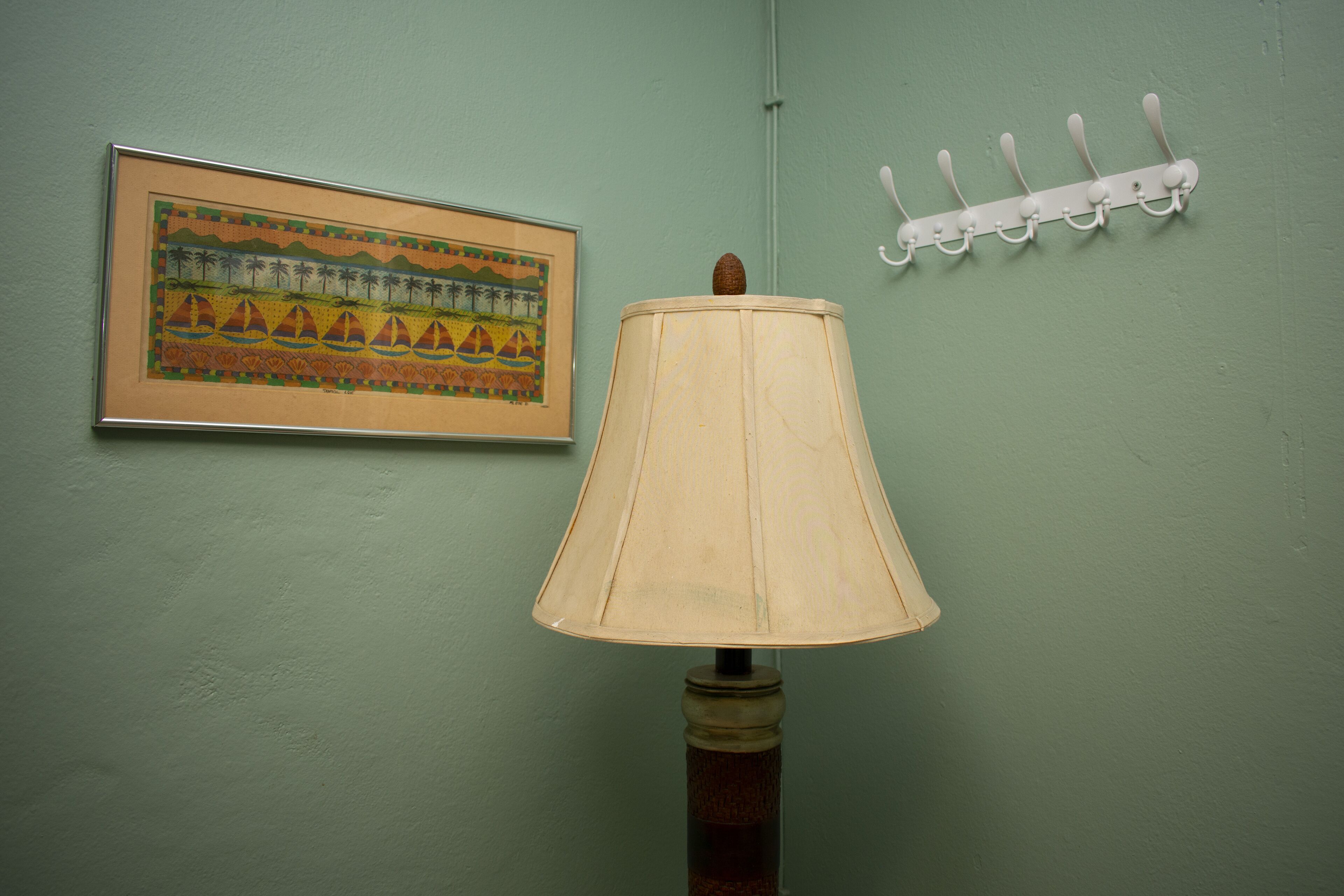 single/economy 1 twin bed (shared bath) | living area | 40-inch flat-screen tv with cable channels, tv