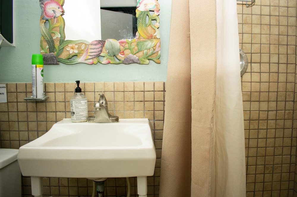 The Inn at Tamarind Court by null