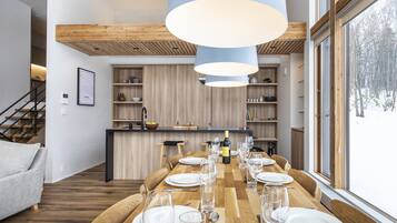 3 Bedroom Chalet | In-room dining