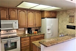 Unclassified image, 3 of 32, button - Pinecliff Retreat (Ruidoso)