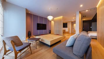套房, 非吸煙房, 海景 (Suite, w/ Sauna & Open-Air Bath, MON) | 1 間臥室、客房內保險箱、書桌、免費無線上網
