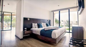 デラックス ダブルルーム | エジプト綿のシーツ、高級寝具、羽毛の掛け布団、ピロートップベッド