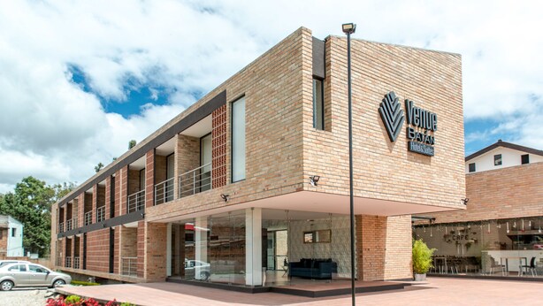 Front of property - Venue Batán Hotel & Suites (Cuenca)