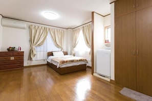 1 bedroom, individually decorated, individually furnished, desk