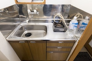 Fridge, microwave, stovetop, electric kettle