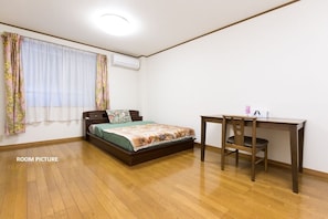 1 bedroom, desk, iron/ironing board, free WiFi