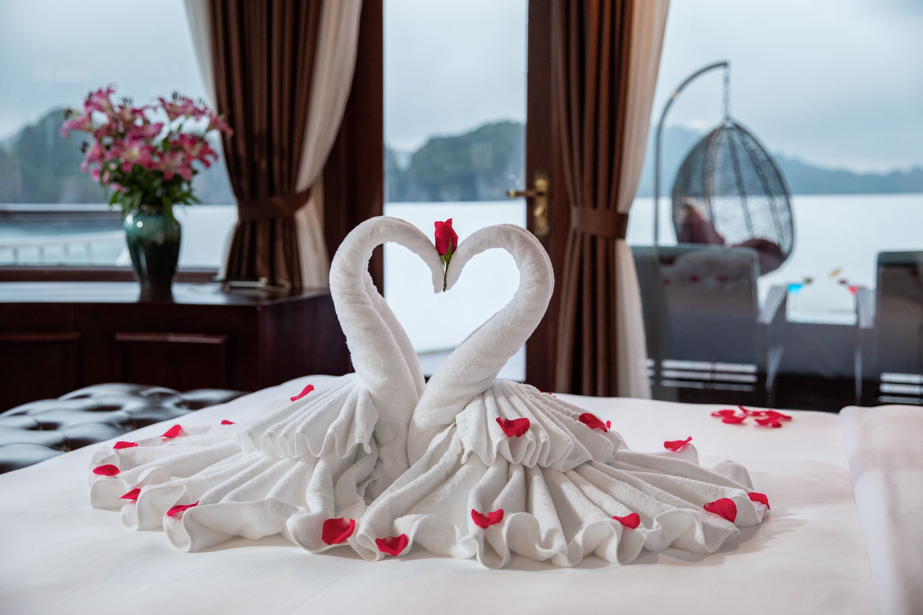 Ropa de cama de alta calidad, cubrecamas y colchones con efecto memoria 