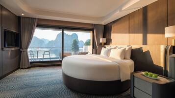 Executive Suite Sea View with Private Terrace | Premium bedding, down duvets, memory-foam beds, minibar