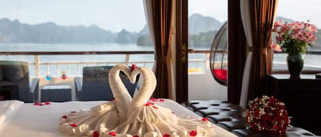 Honeymoon-Suite, Terrasse, Meerblick (2D1N) | 1 Schlafzimmer, hochwertige Bettwaren, Daunenbettdecken
