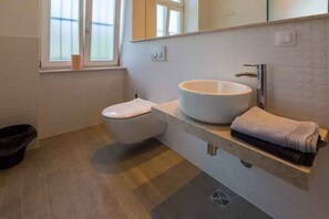 Shower - Studio near the beach with sea view (Crikvenica)