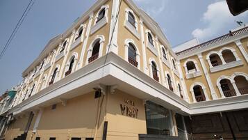 Bagian depan properti