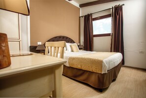 1 bedroom, WiFi, bed sheets - Locanda Domus De Vida - Camera Astri (Arzachena)