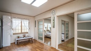 Unclassified image, 4 of 101, button - Maple Happy House (Jeju City)