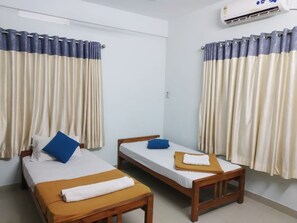 16 bedrooms, WiFi