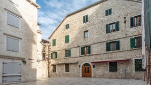 Exterior - Deluxe Apartments Muse (Split)