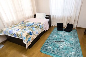 Studio (Apartment) | Meja, seterika/papan seterika, Wi-fi percuma 