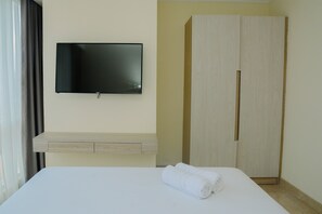 2 bedrooms, iron/ironing board, free WiFi, bed sheets - Wonderful 2BR at Menteng Park Apartment (Jakarta)