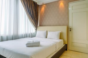 2 bedrooms, free WiFi, bed sheets - Strategic 2BR Apartment with City View at FX Residence (Jakarta)