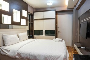Interior - Comfortable Studio @ Green Bay Pluit Apartment (Jakarta)