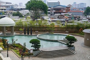 Kolam renang terbuka 