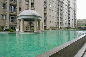 Outdoor pool - 3BR Business Residence at Grand Palace Kemayoran (Jakarta)