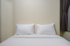 2 bedrooms, free WiFi, bed sheets - Elegant and Homey 2BR Hampton's Park Apartment (Jakarta)