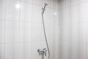 Zimmer | Badezimmer | Dusche, Handtücher