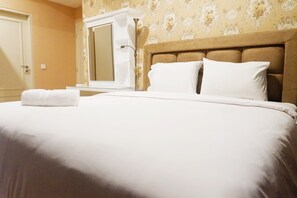 3 bedrooms, iron/ironing board, free WiFi, bed sheets - Spectacular 3BR Apartment at The Peak Residence (Surabaya)